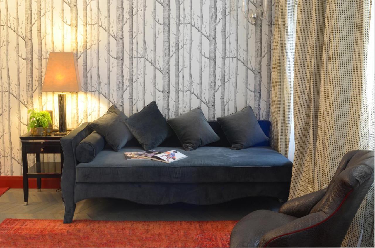 Apartament Tales *